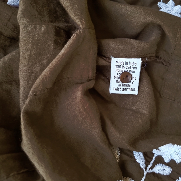 Size- M, One Season Australia embroided dress for women - Picture 7 of 7